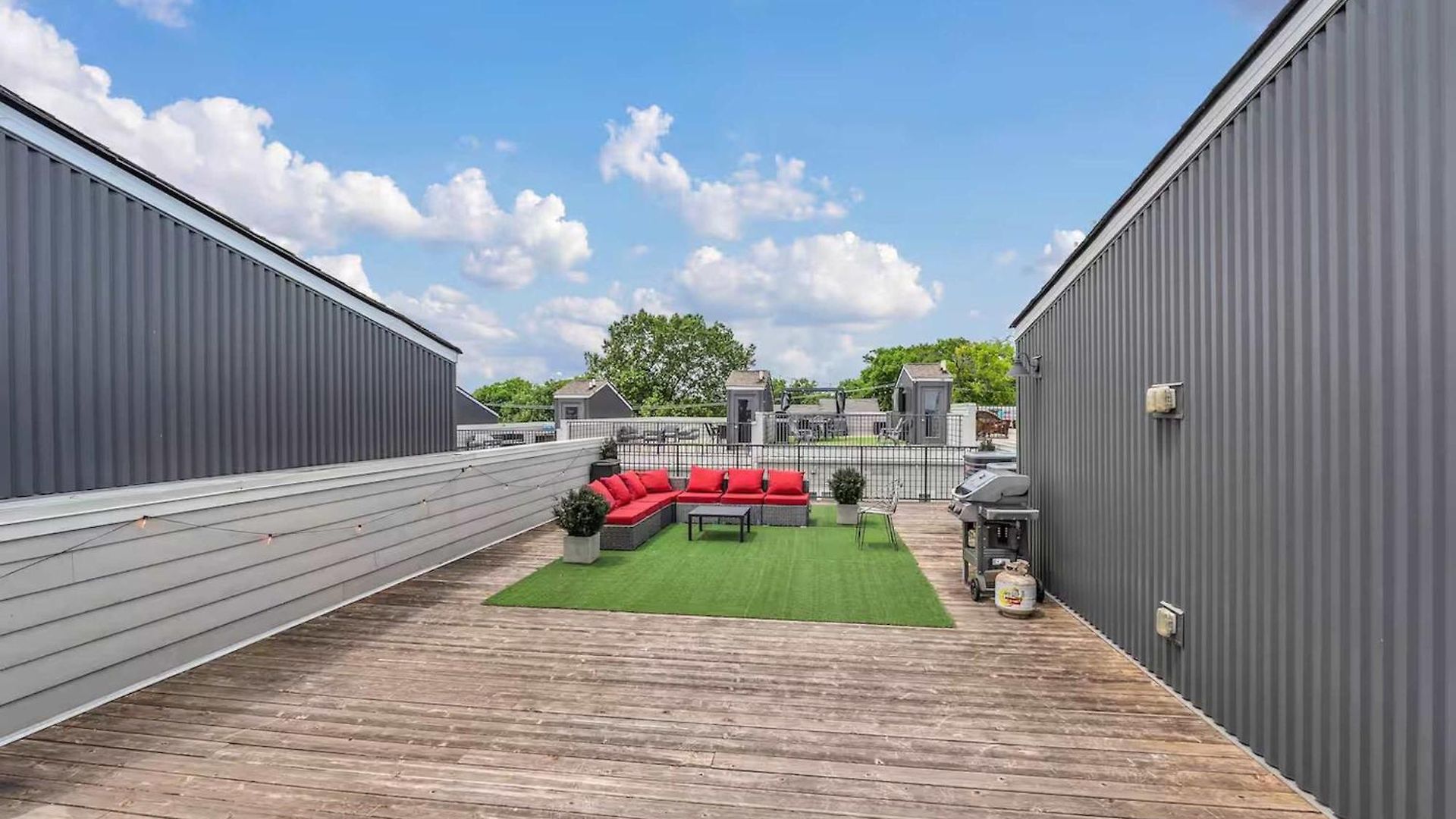 2 Trendy Townhomes W Rooftop Views Near Broadway Holiday home *