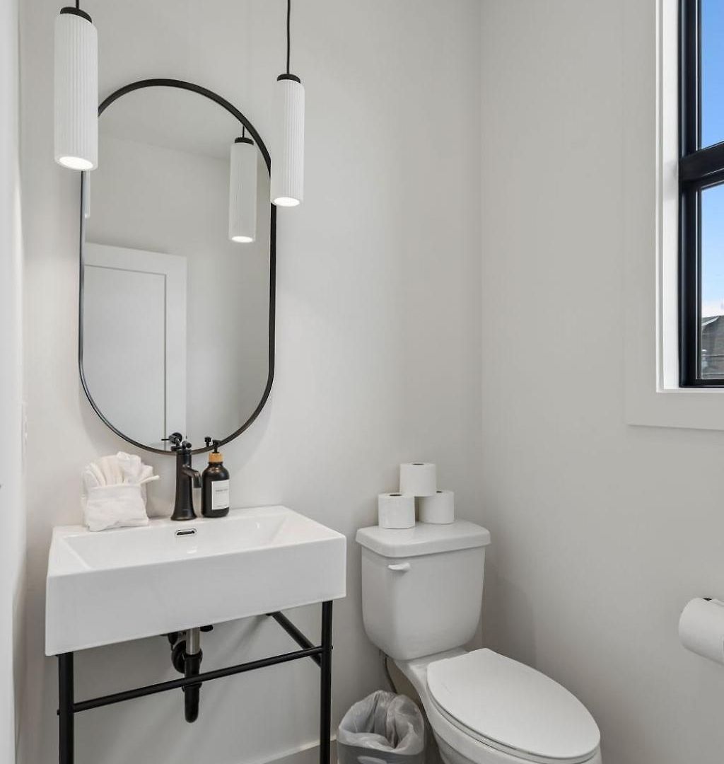 Elegant Townhome Rooftop Hot Tub & Fireplace Holiday home *