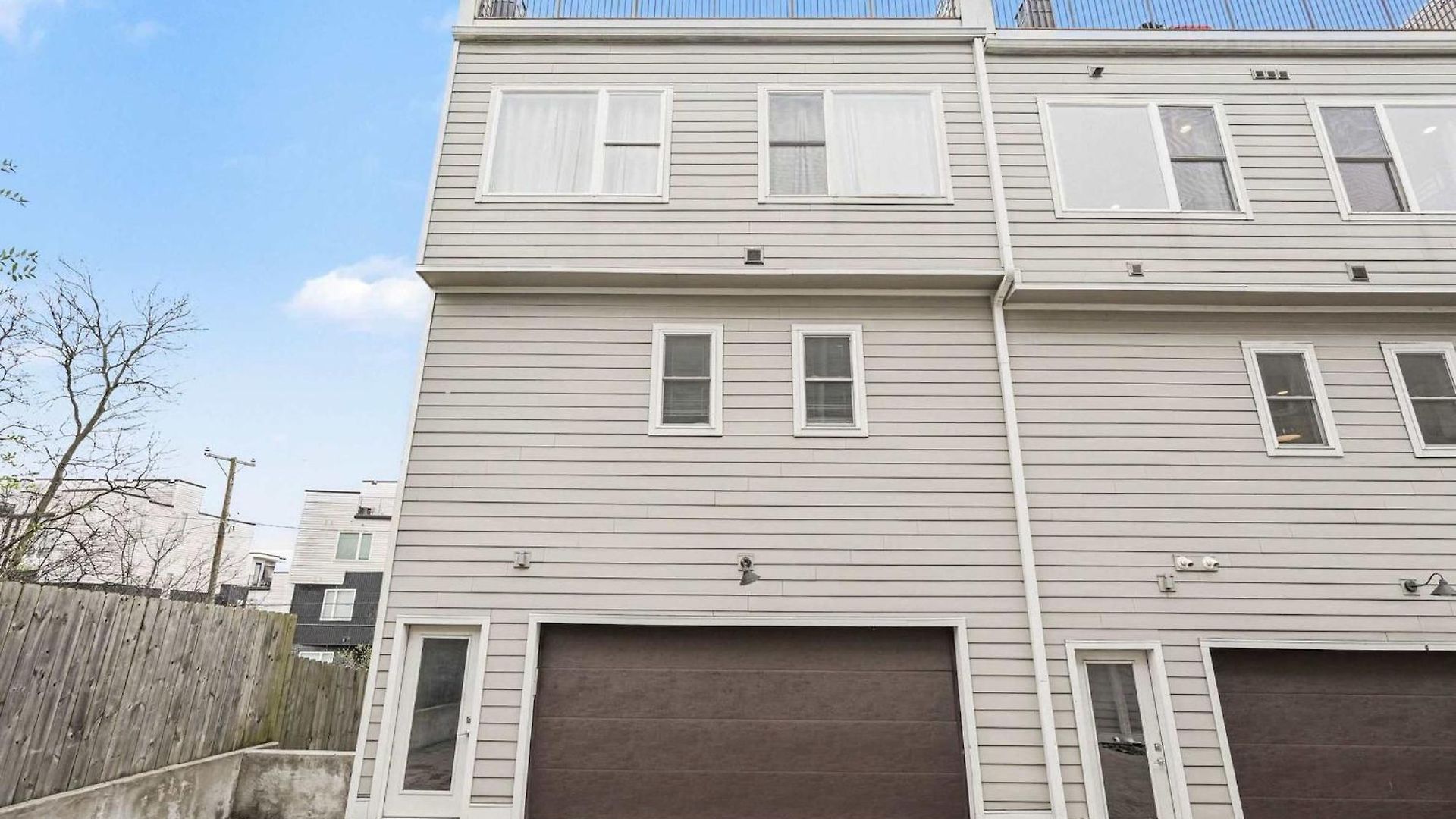 2 Stylish Townhomes W Rooftop Views Near Broadway