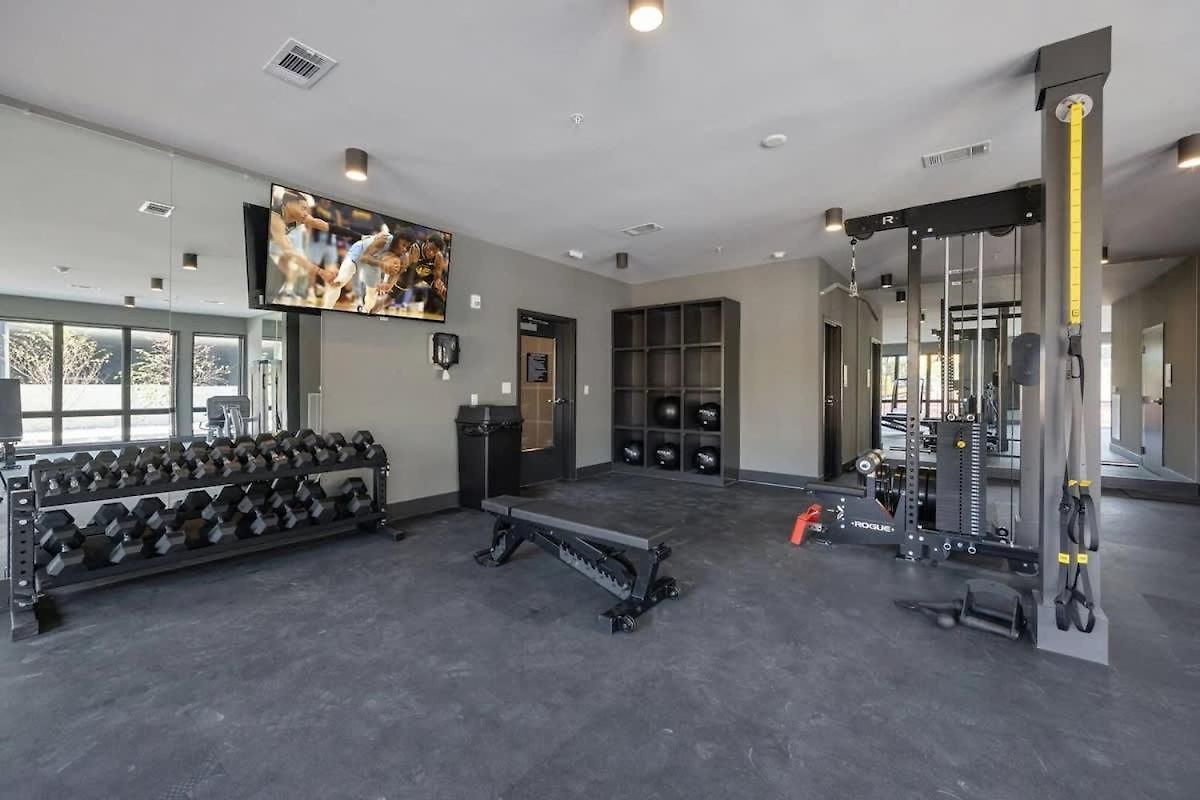 Musica - 3 Units - Pool & Gym - Heart Of Midtown