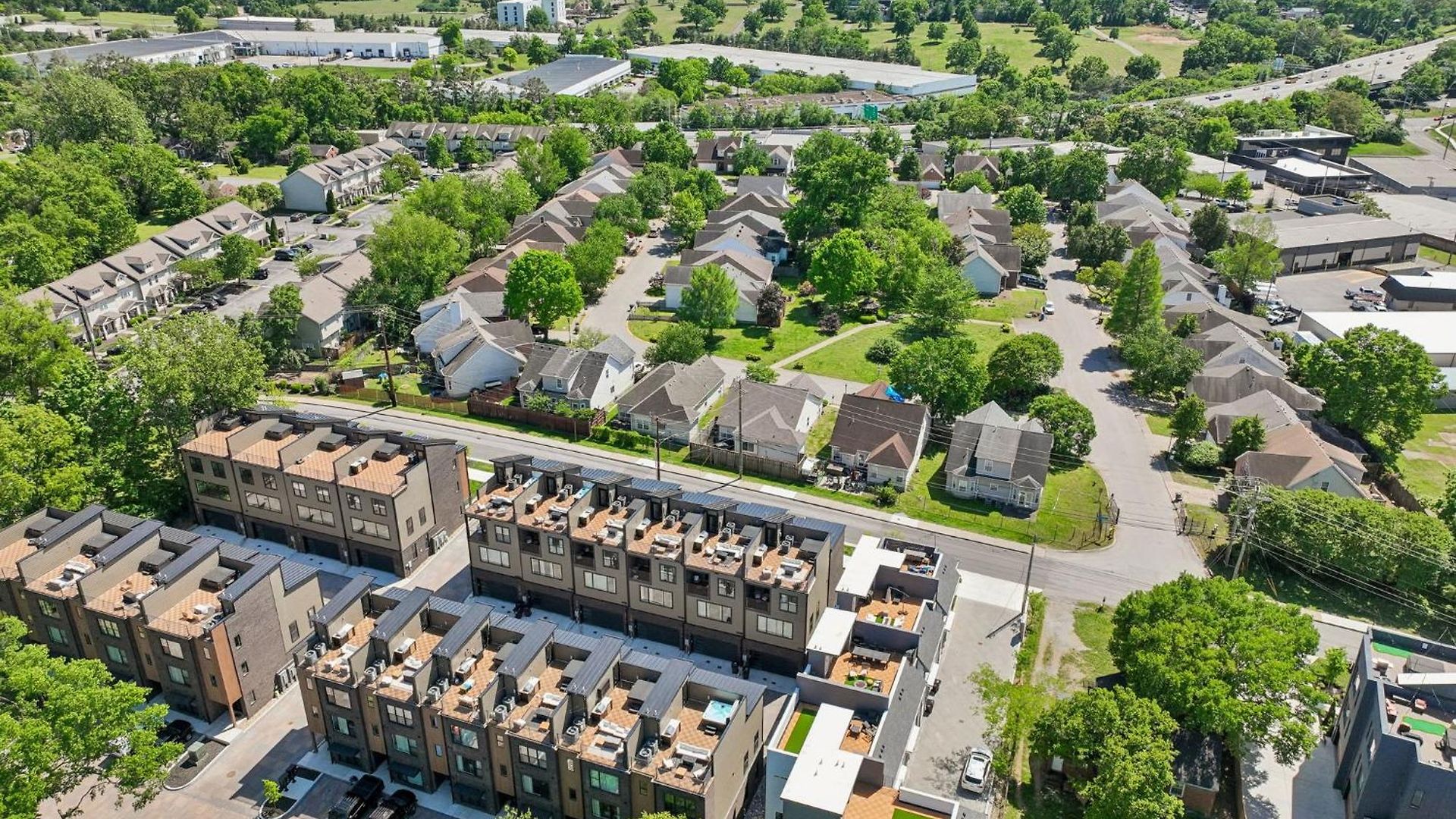 Luxury Townhouse With Exclusive Rooftop Hot Tub Holiday home Nashville