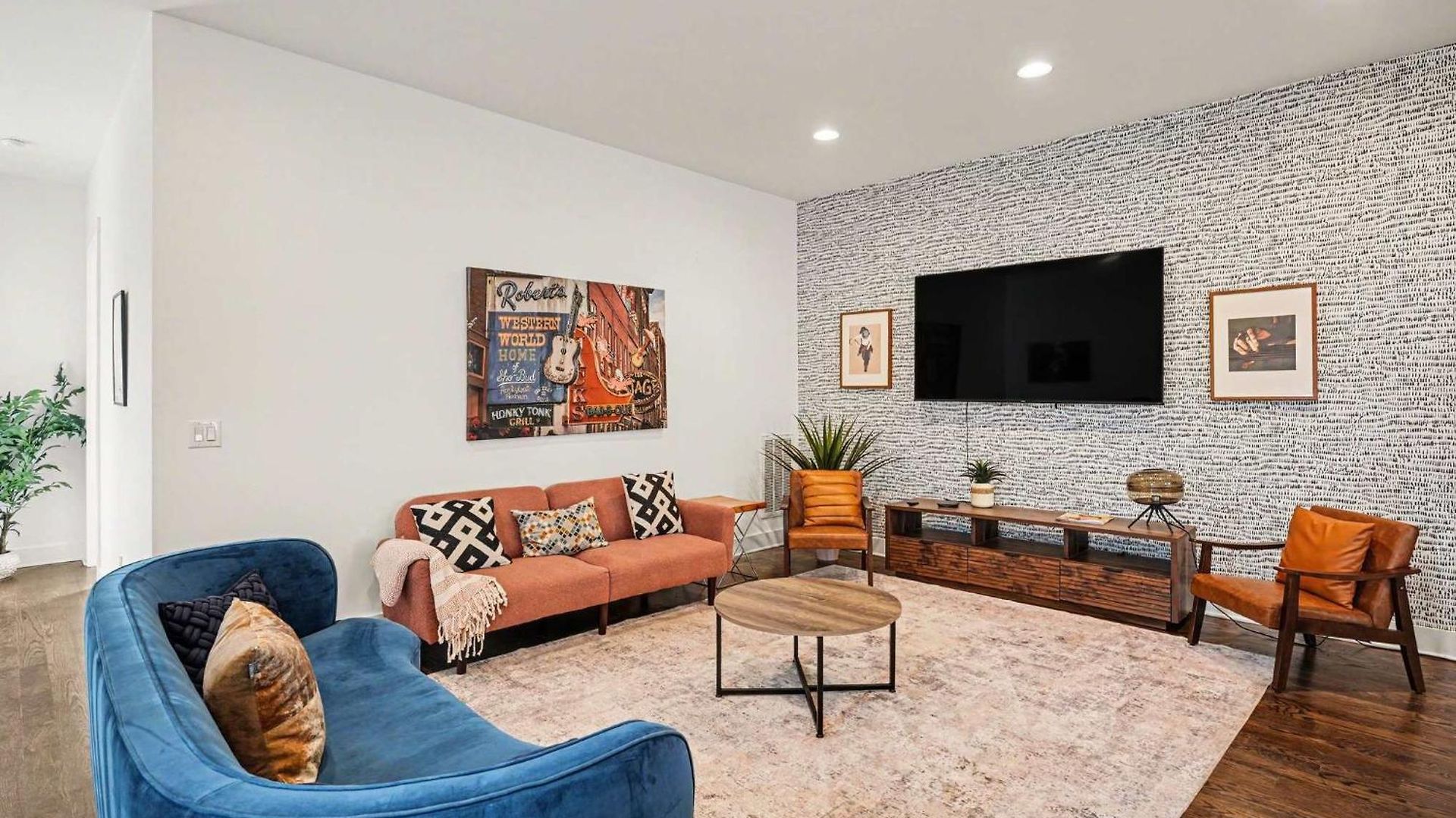 Chic Townhome X3 W Rooftop Views Near Broadway Holiday home Nashville