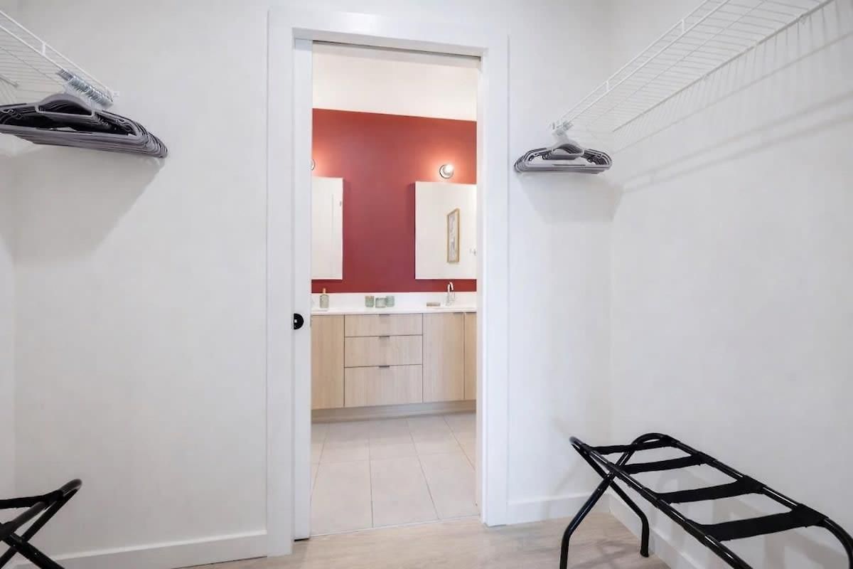 Hyve-anthem-private Balconies-walk To Broadway Holiday home