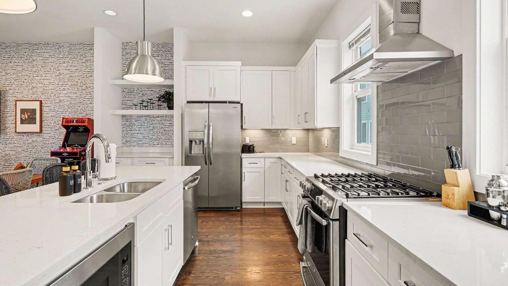 Chic Townhome X3 W Rooftop Views Near Broadway Holiday home Nashville
