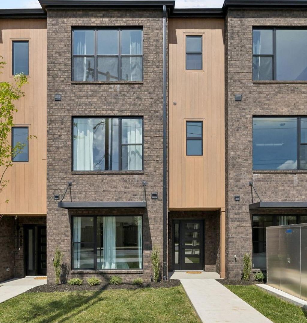 Elegant Townhome Rooftop Hot Tub & Fireplace * Nashville