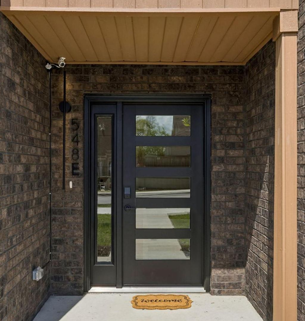 Trendy Townhouse Rooftop Hot Tub & Fireplace * Nashville