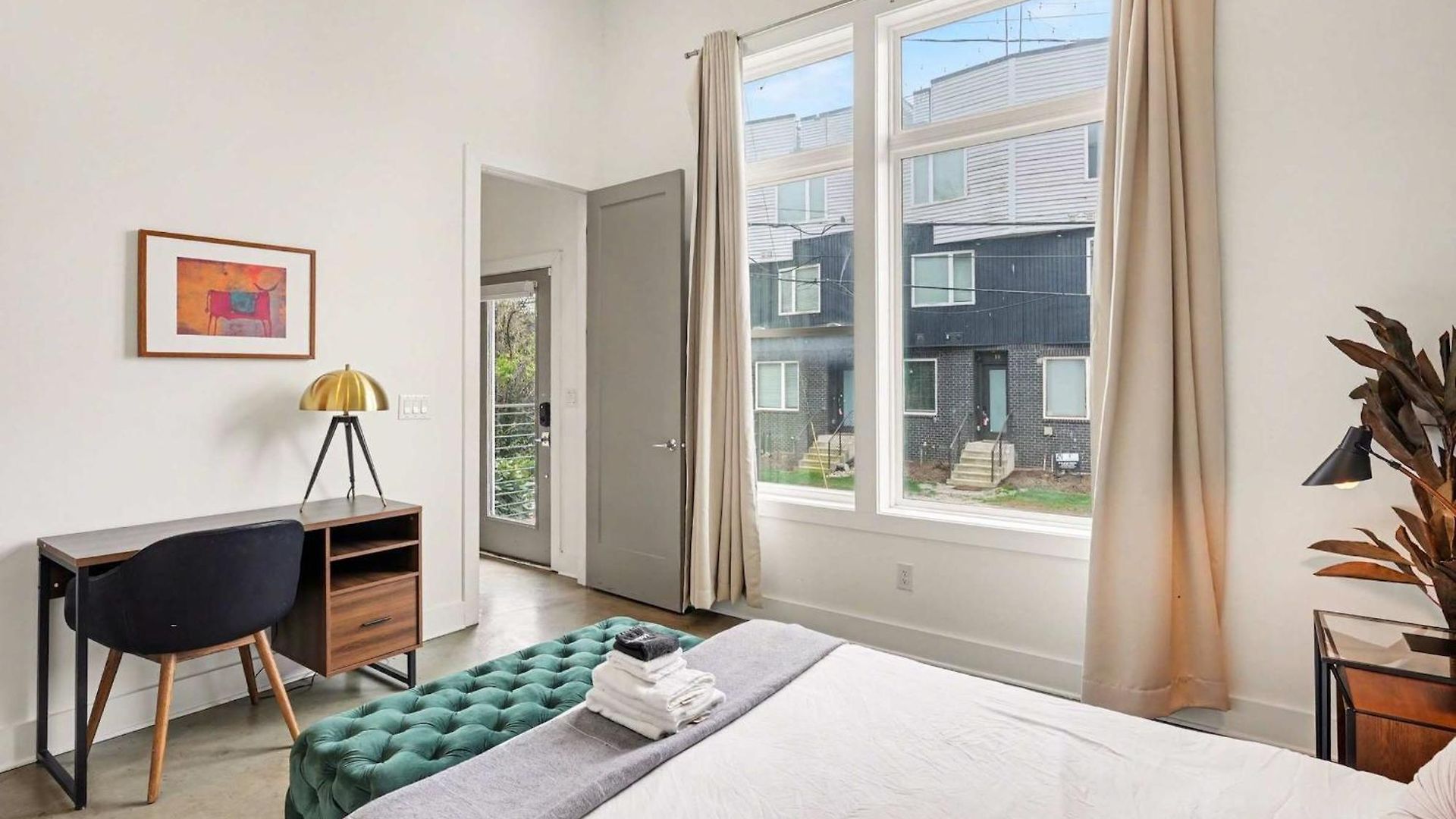 Chic Townhome X3 W Rooftop Views Near Broadway *