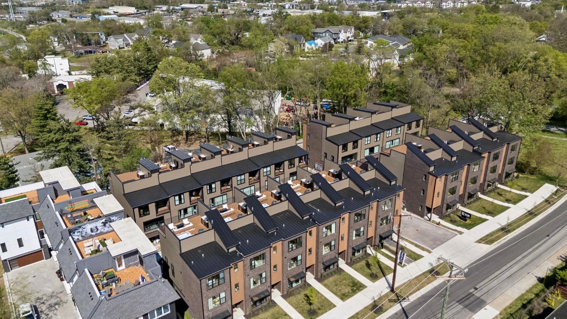 Elegant Townhome Rooftop Hot Tub & Fireplace Holiday home