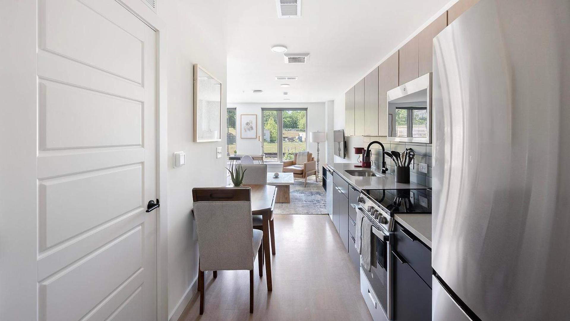 Landing Spectacular Studio Gym Apartment Nashville