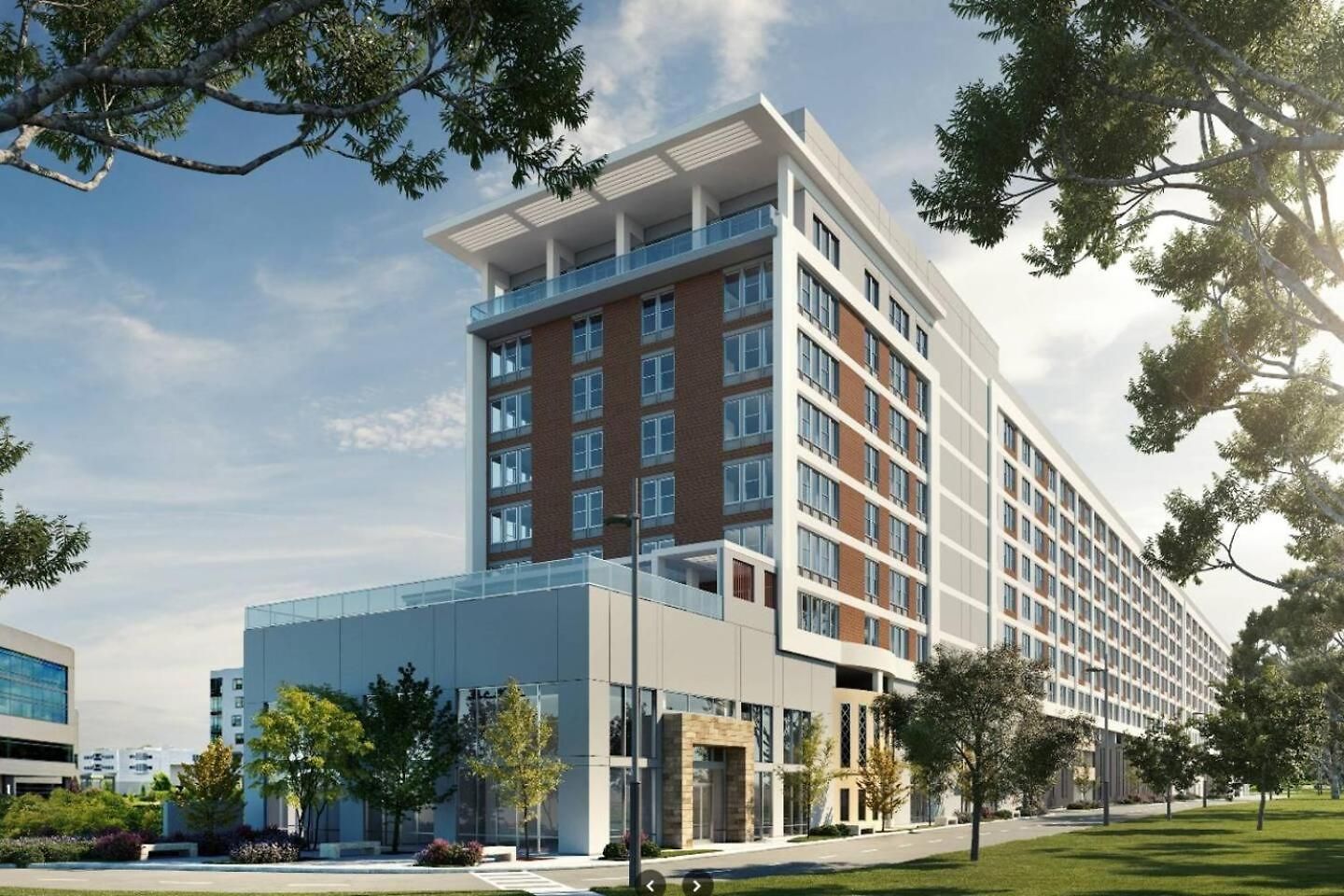 King Bed, Gym, Rooftop Pool, Free Parking * Nashville