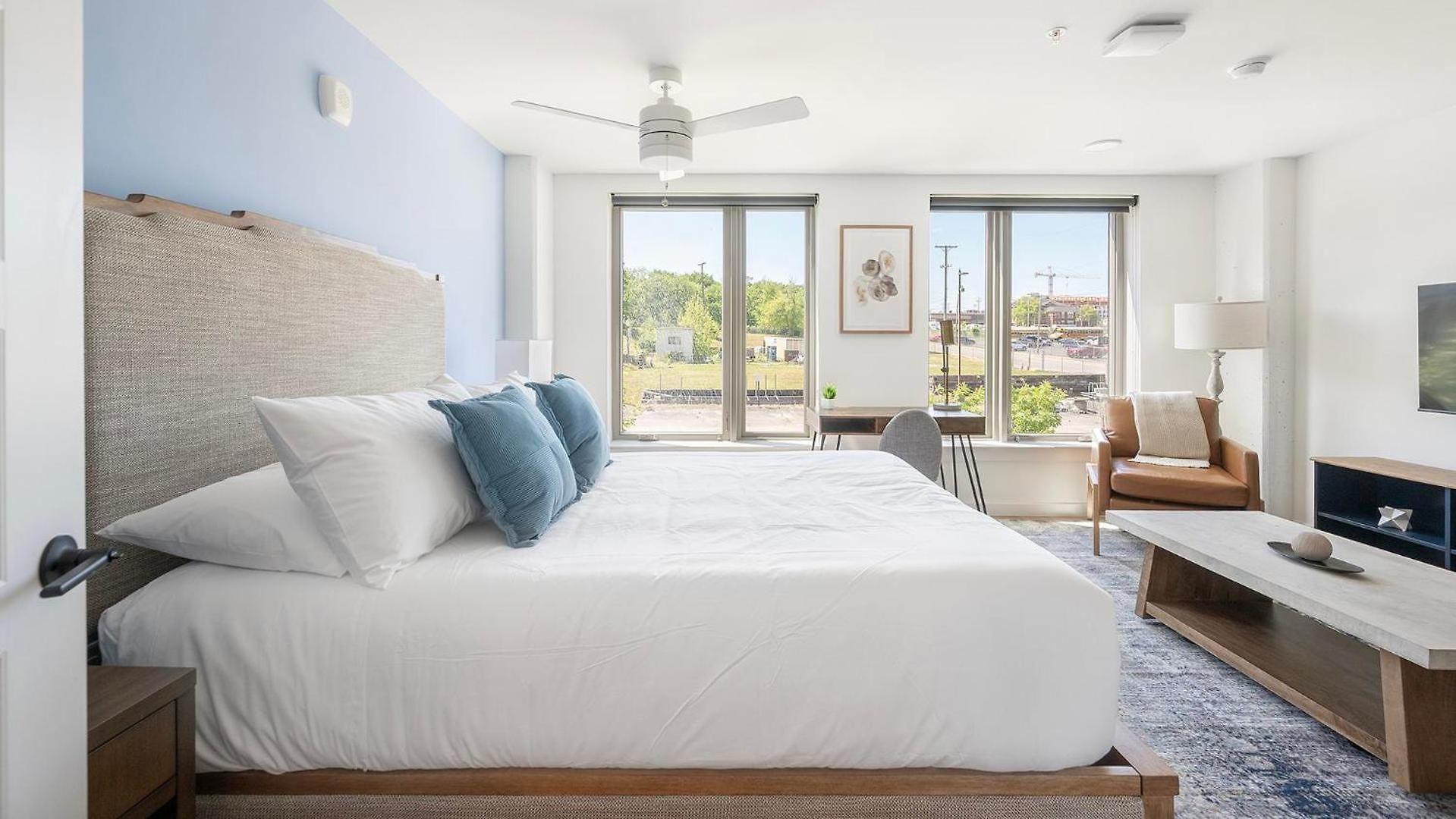 Apartment Landing Spectacular Studio Gym Nashville