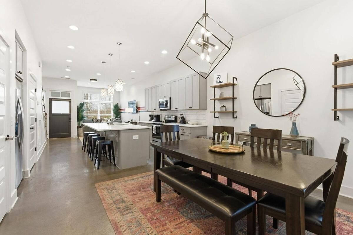 Modern 3br With Rooftop - 10 Min To Broadway Apartment