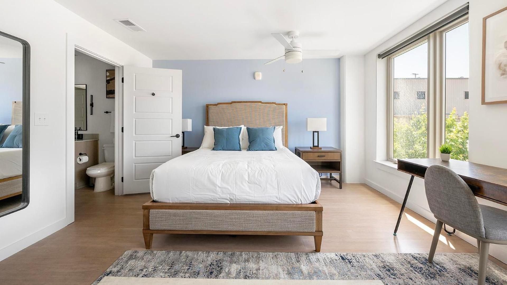 Apartment Landing Spectacular Studio Gym Nashville