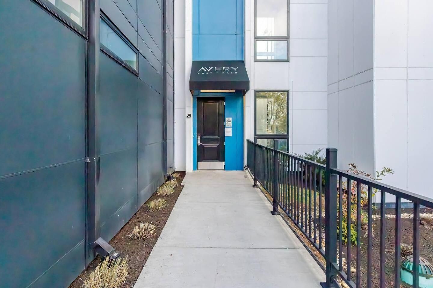 Private Rooftop, Karaoke Fun & | Sleeps 10+ * Nashville