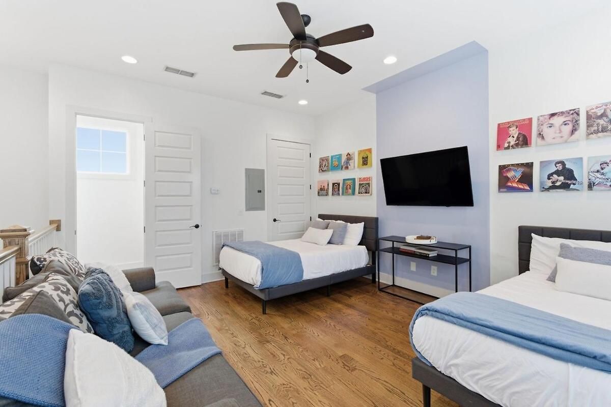 Modern 3br With Rooftop - 10 Min To Broadway Apartment *