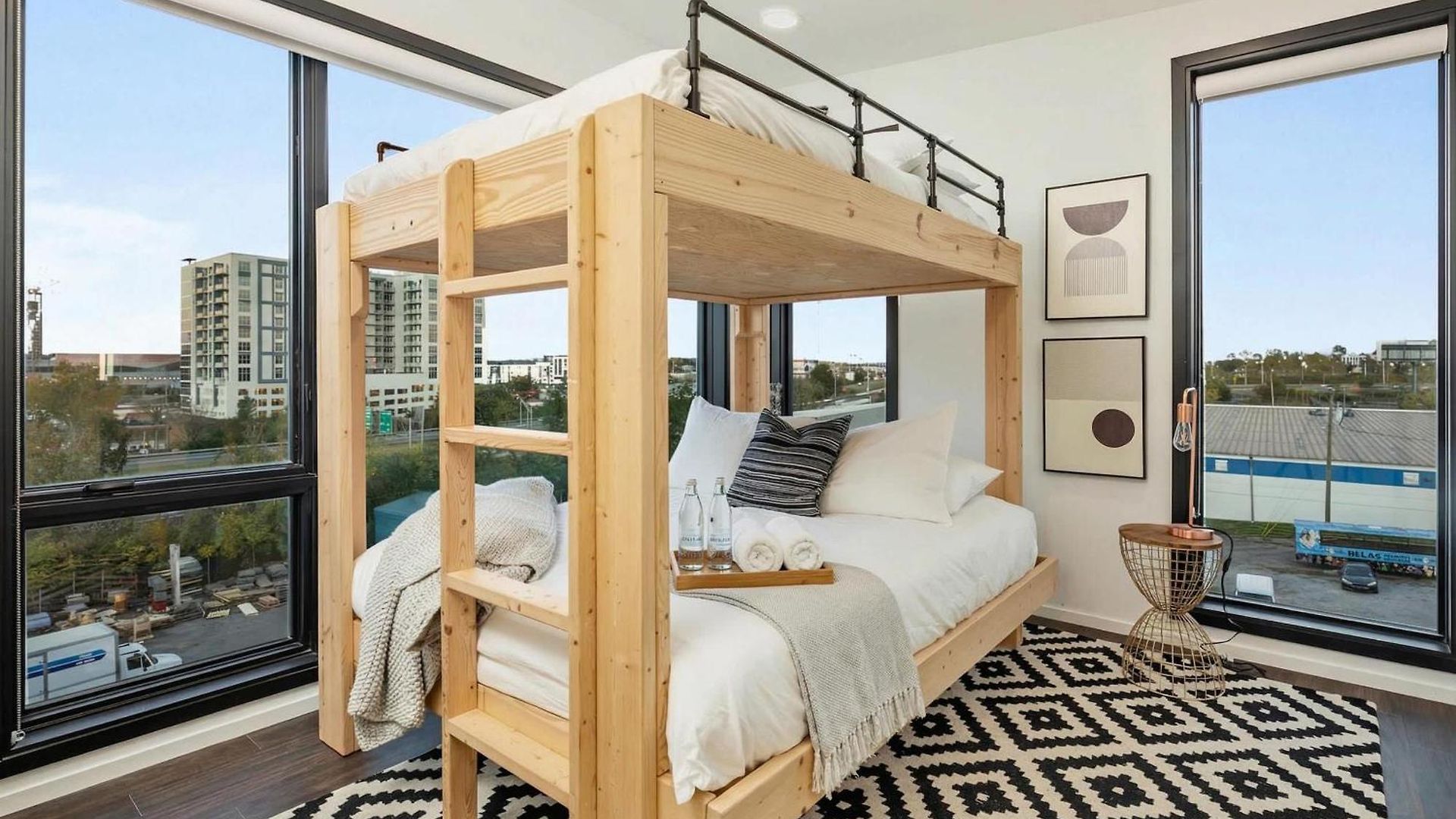 New Walk To Gulch - Private Penthouse Pool & Deck Views Apartment