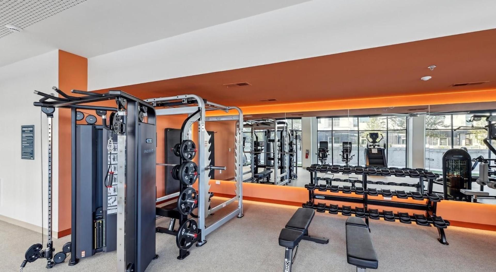 Landing Spectacular Studio Gym *