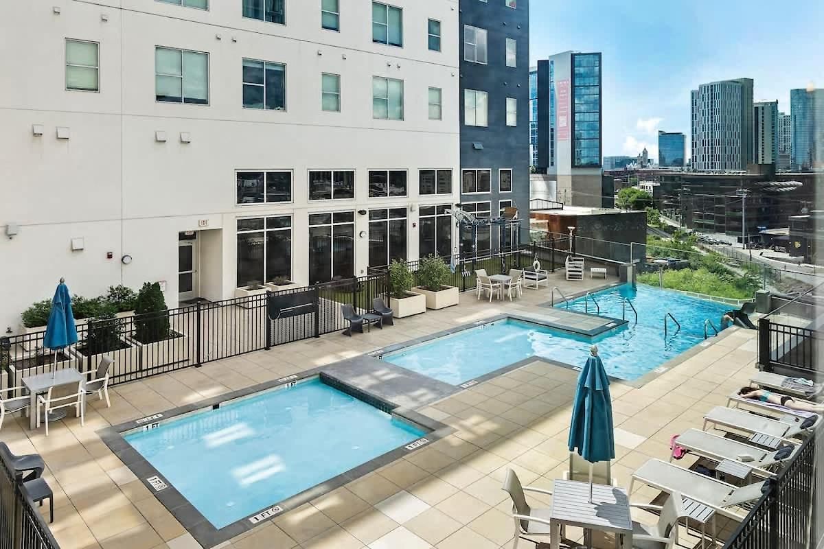 Stylish 1br Walk To The Gulch & Broadway *
