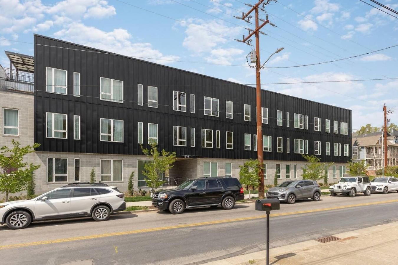 3 Miles To Downtown With Free Parking And Walk To Coffee Apartment Nashville