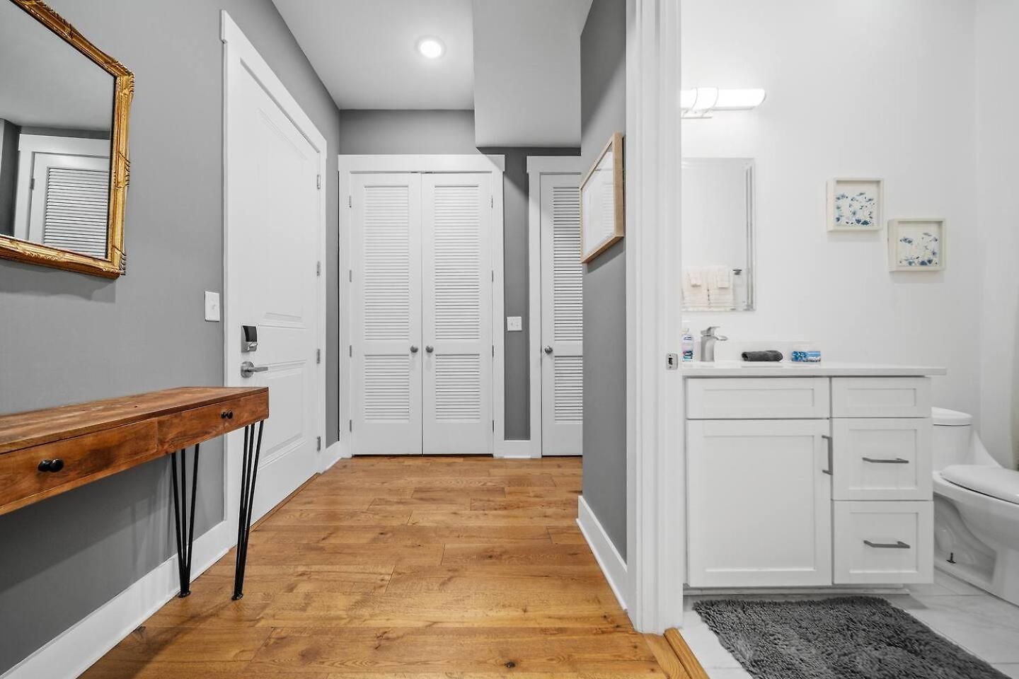 Private Rooftop, Karaoke Fun & | Sleeps 10+ *