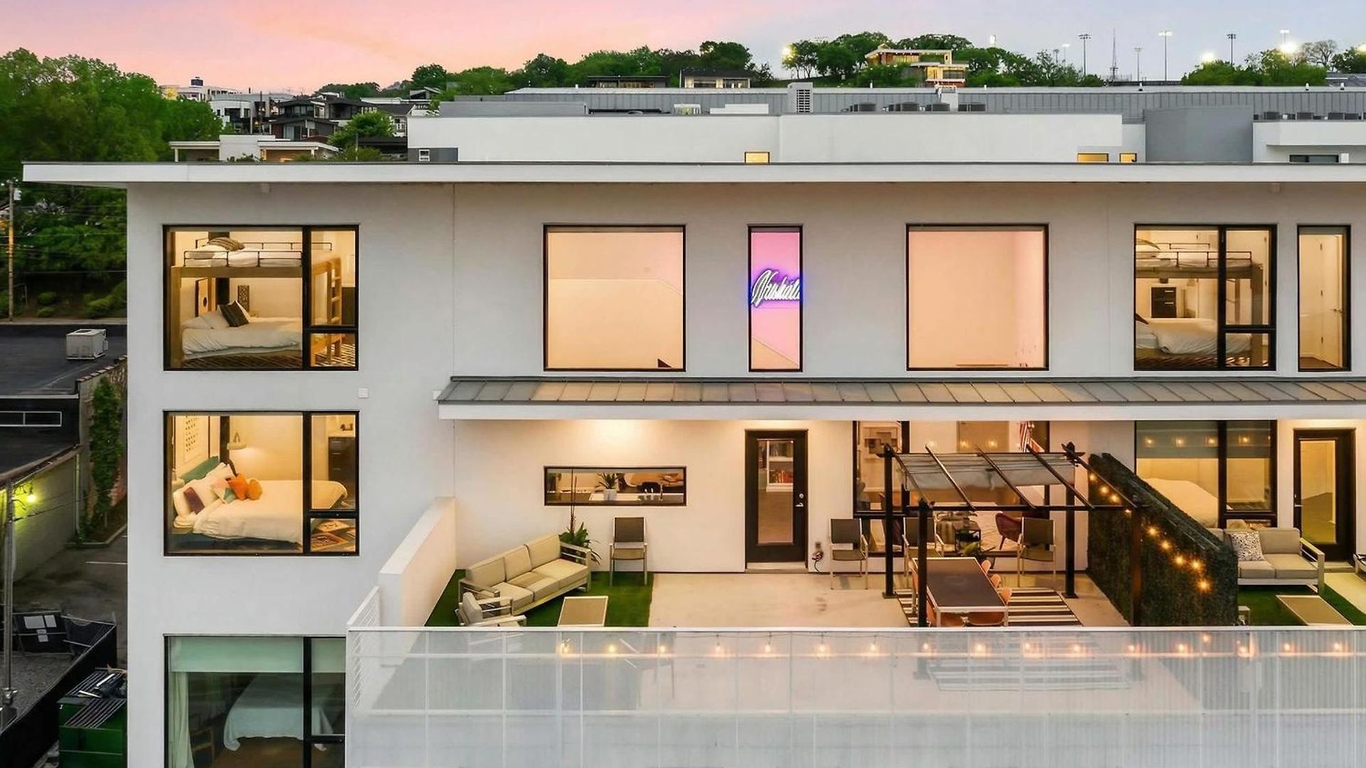 New Walk To Gulch - Private Penthouse Pool & Deck Views *