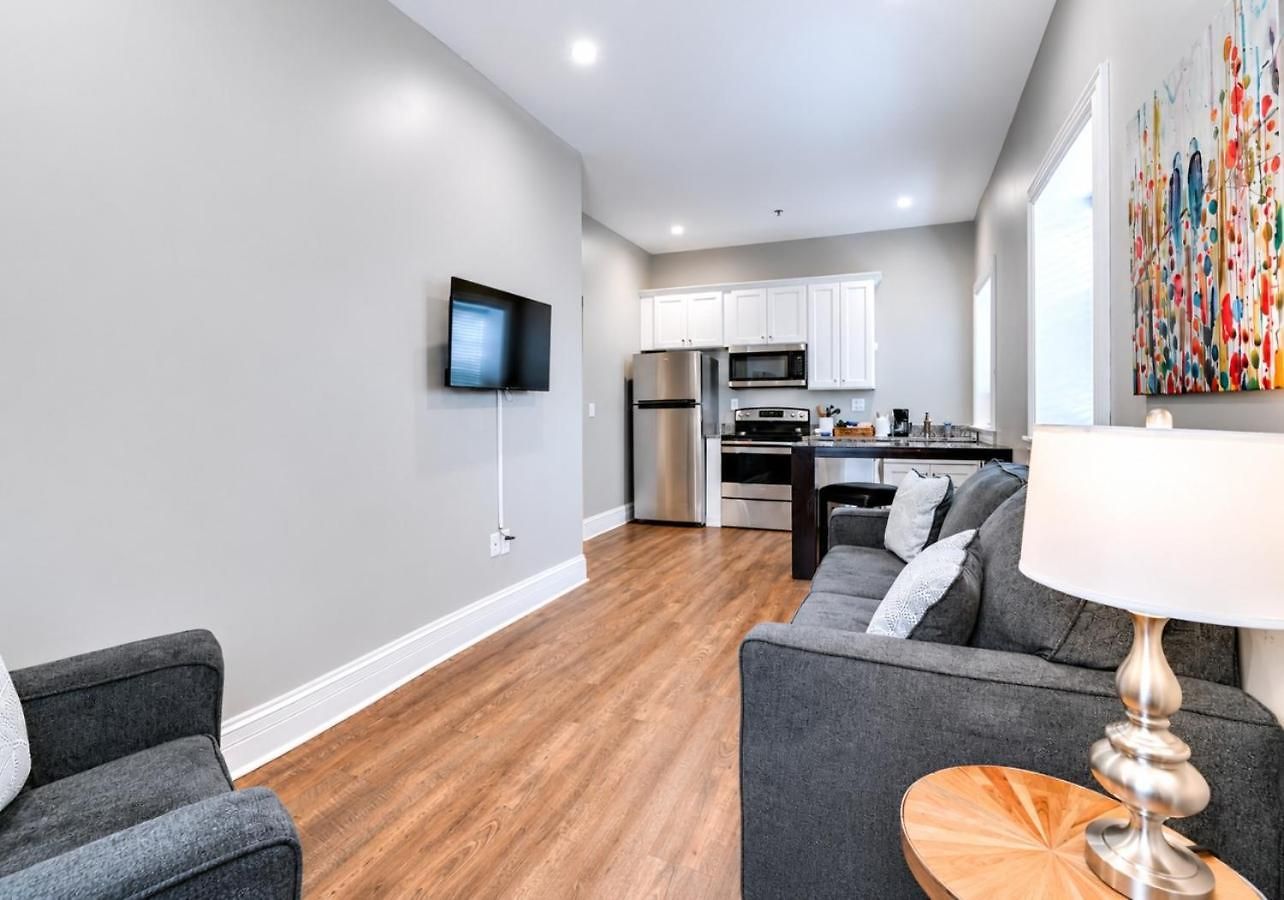 Apartment Bright & Cozy Church Conversion 1br