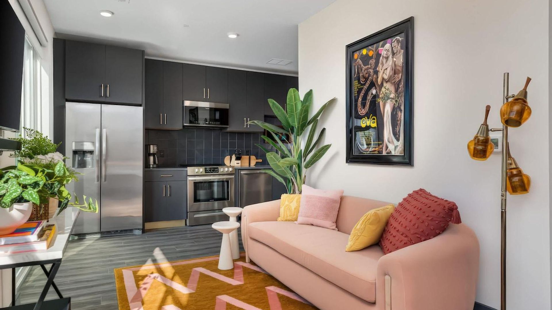 The Penthouse - 3br Rooftop - Downtown *