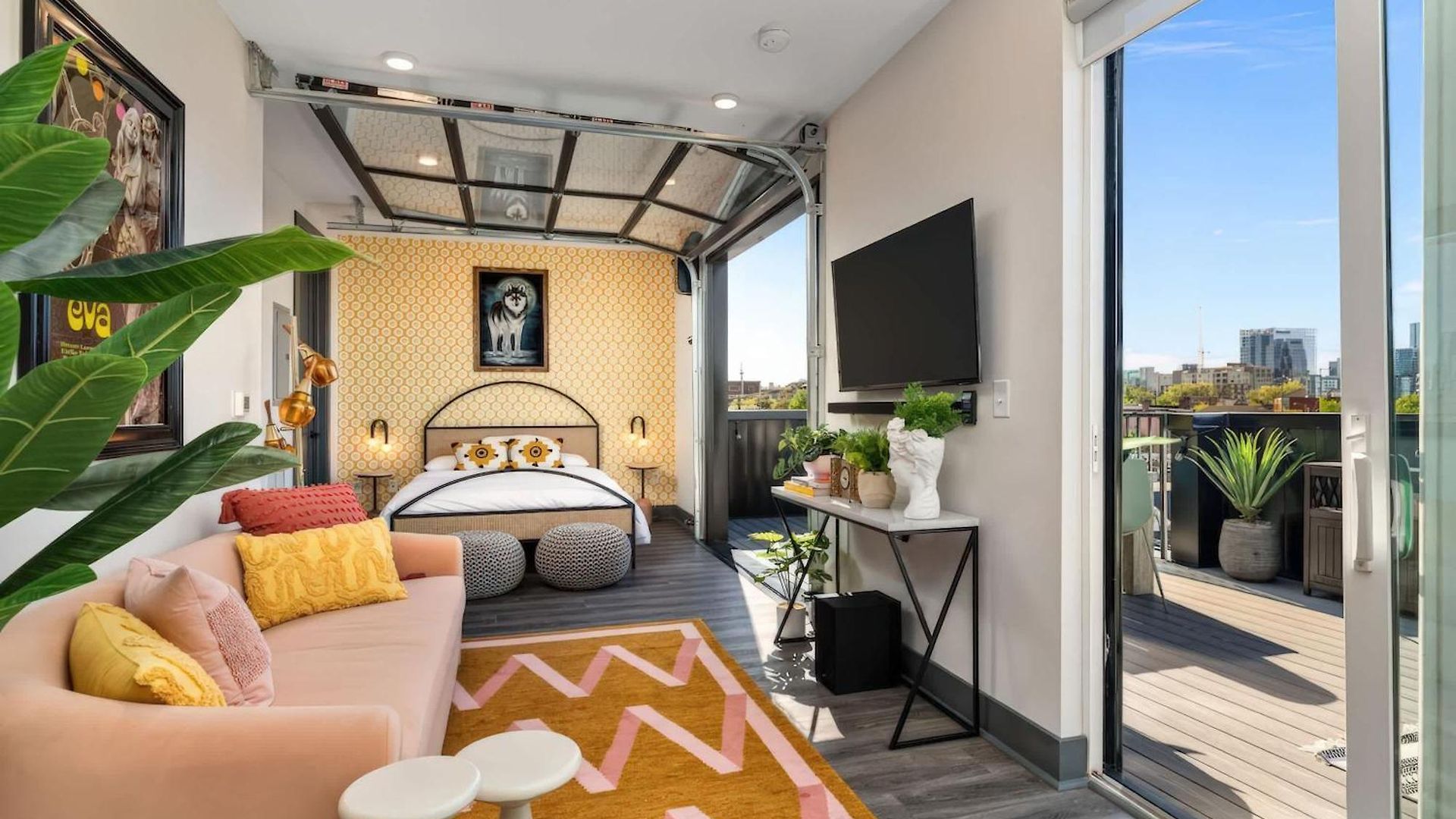 The Penthouse - 3br Rooftop - Downtown
