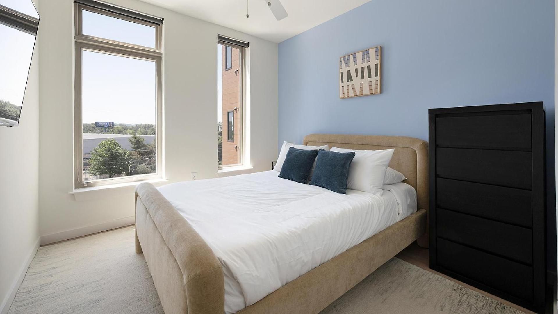 Landing Spectacular Studio Gym Apartment *