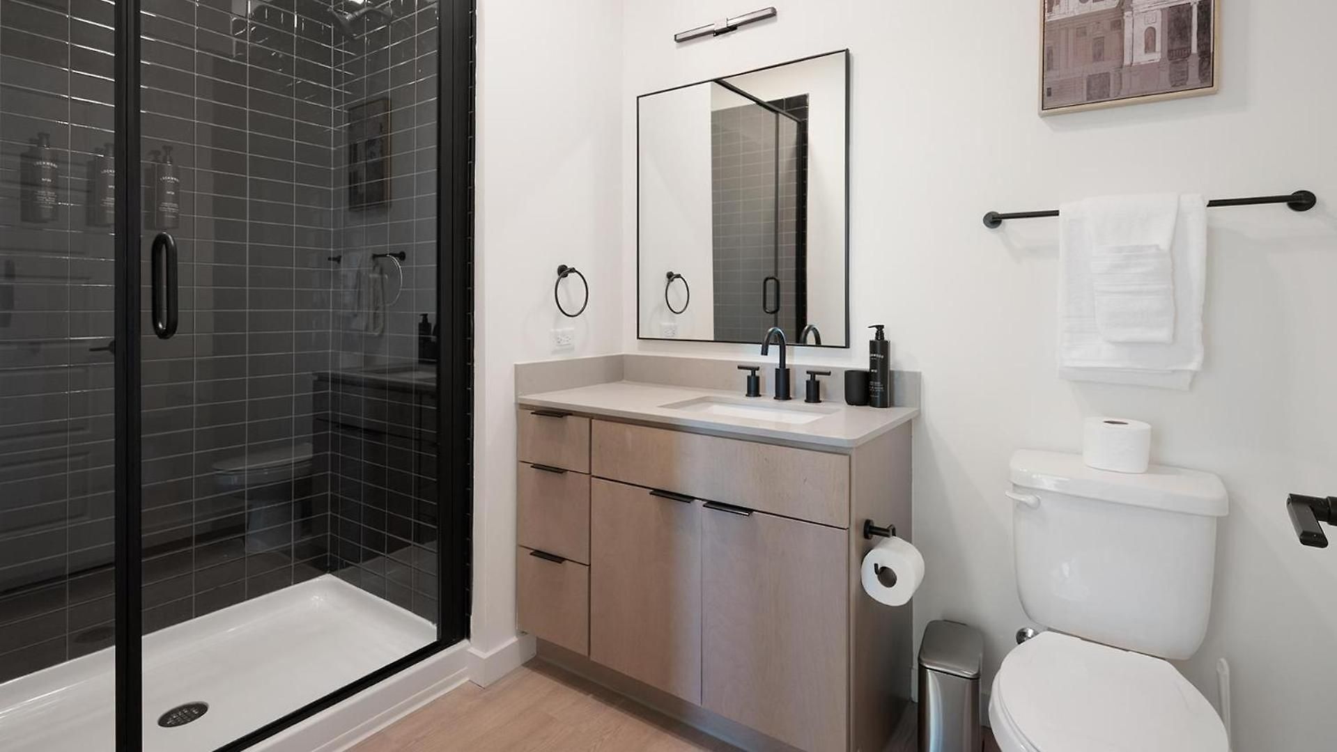 Apartment Landing Spectacular Studio Gym