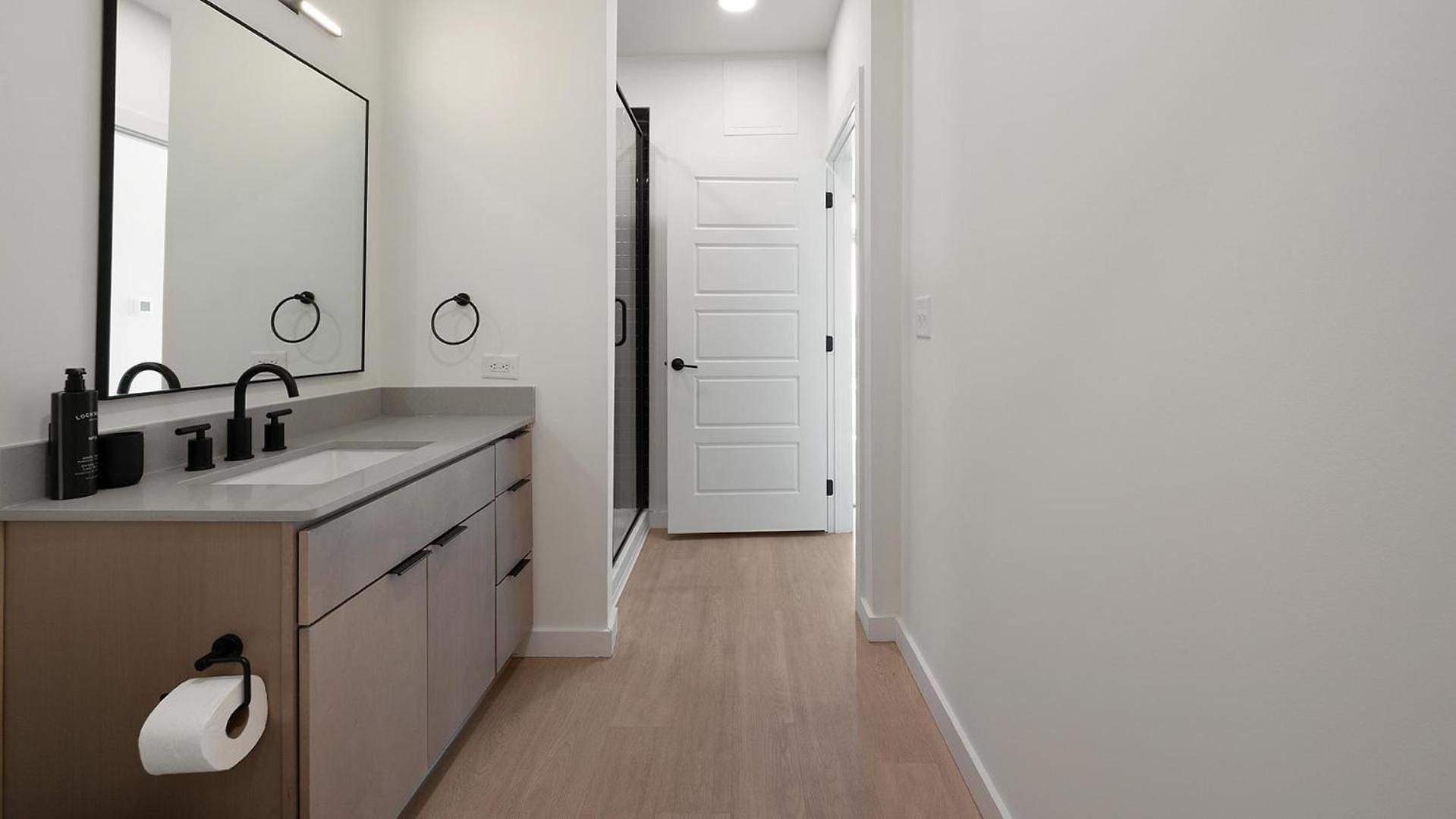 Apartment Landing Spectacular Studio Gym Nashville