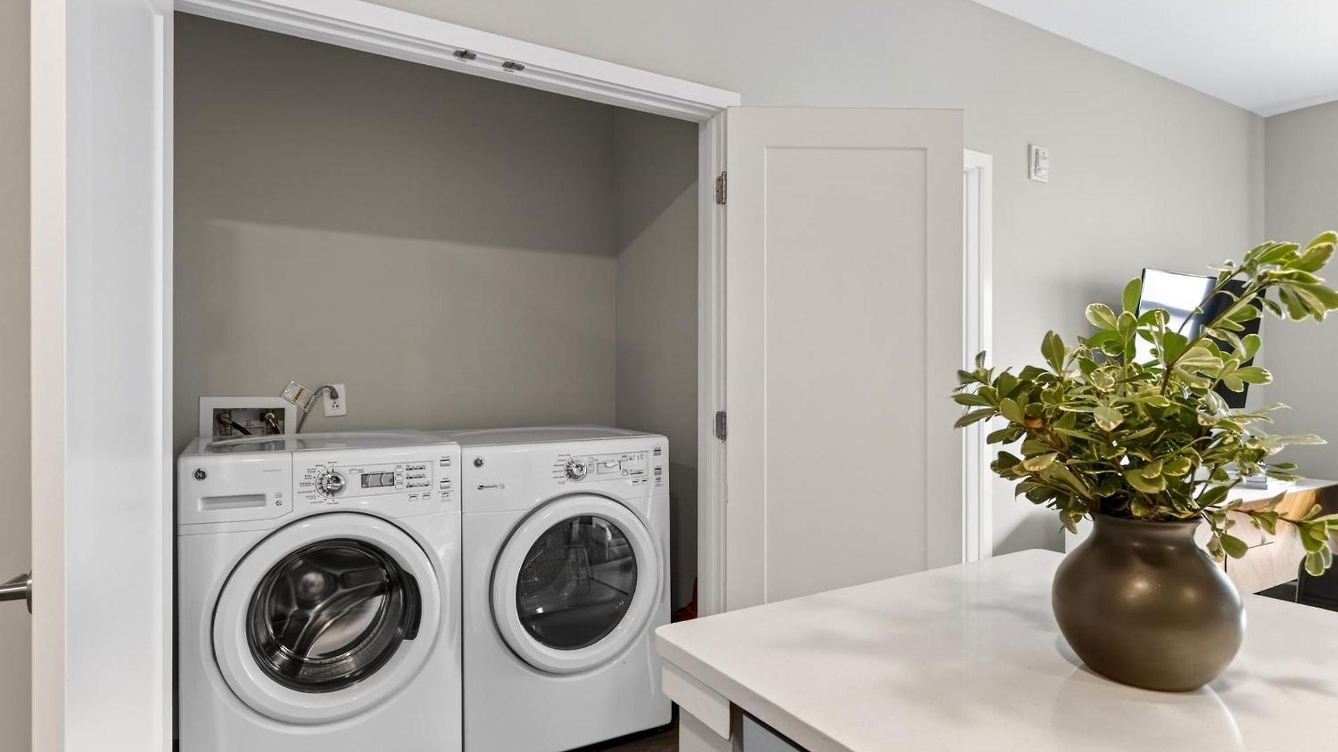 Belcourt By Avantstay Apartment *