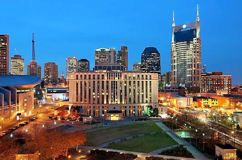 Hilton Downtown 4*