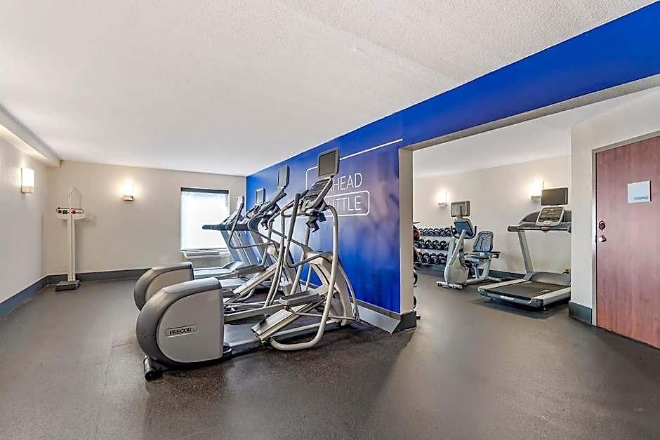 Express & Southeast - Antioch By Ihg Hotel