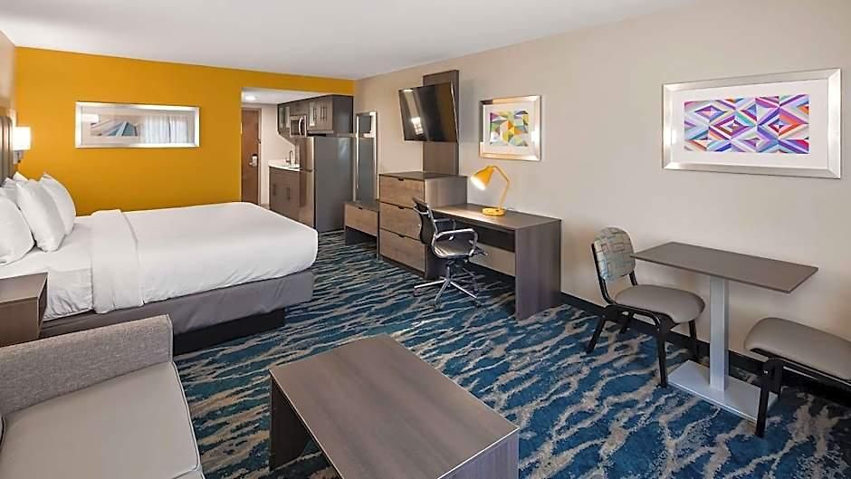 Western Executive Residency Hotel 3*