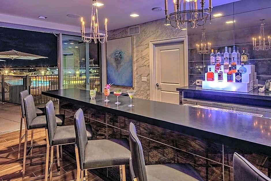 Hotel Hilton Hills 4*