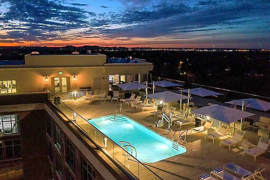 Hilton Hills 4*