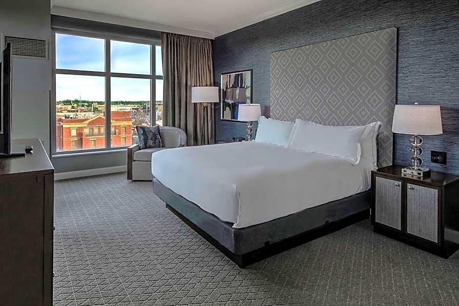 Hilton Hills Hotel