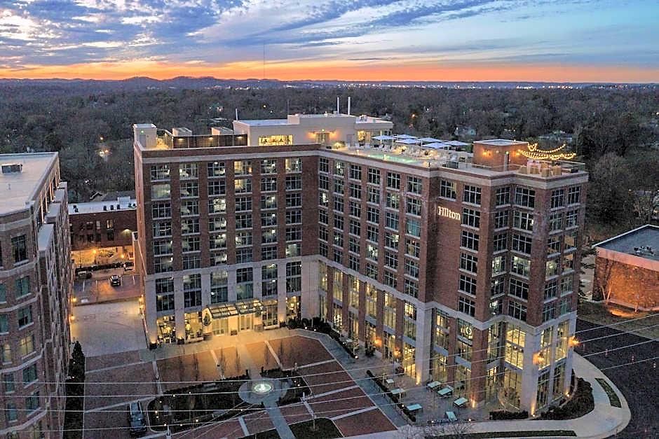 Hilton Hills Hotel 4*