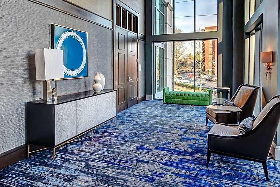 Hotel Hilton Hills