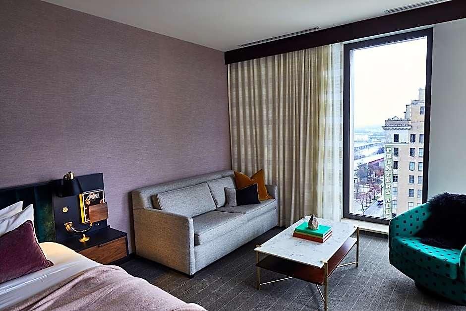 Hotel Fairlane Nashville