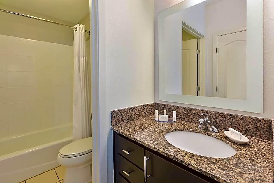 Towneplace By Marriott Airport 3*