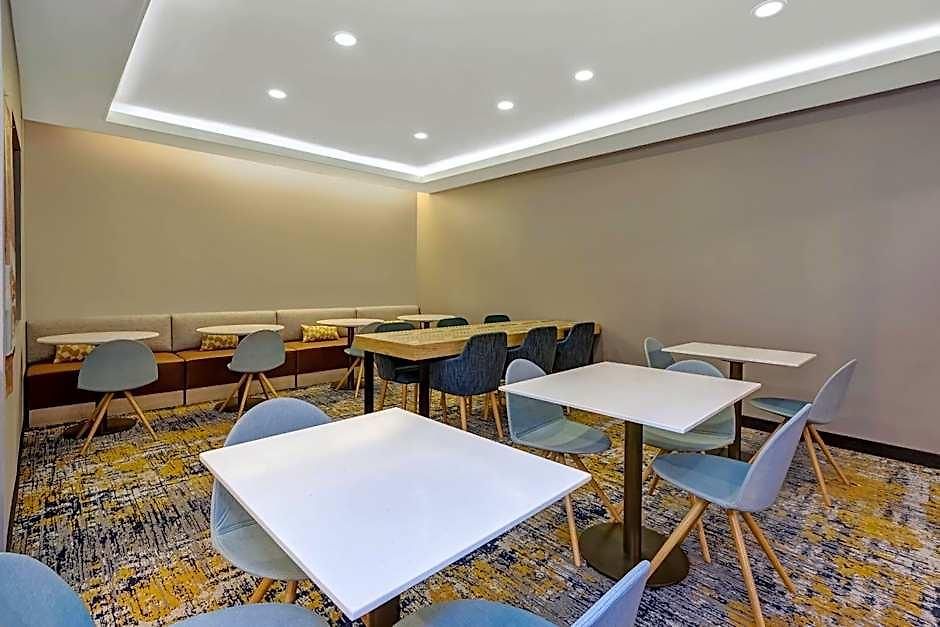 Towneplace By Marriott Airport Hotel Nashville