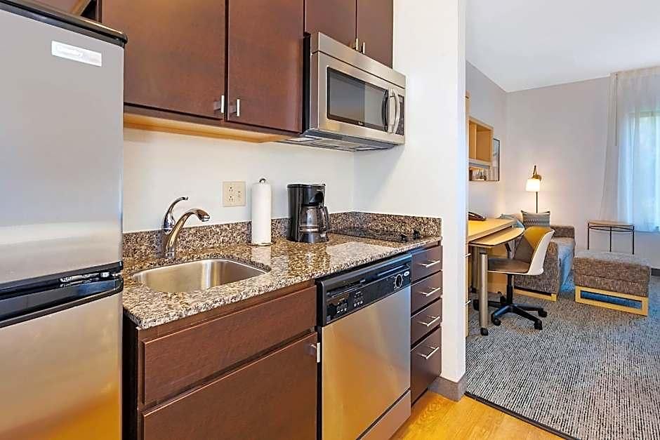 Towneplace By Marriott Airport