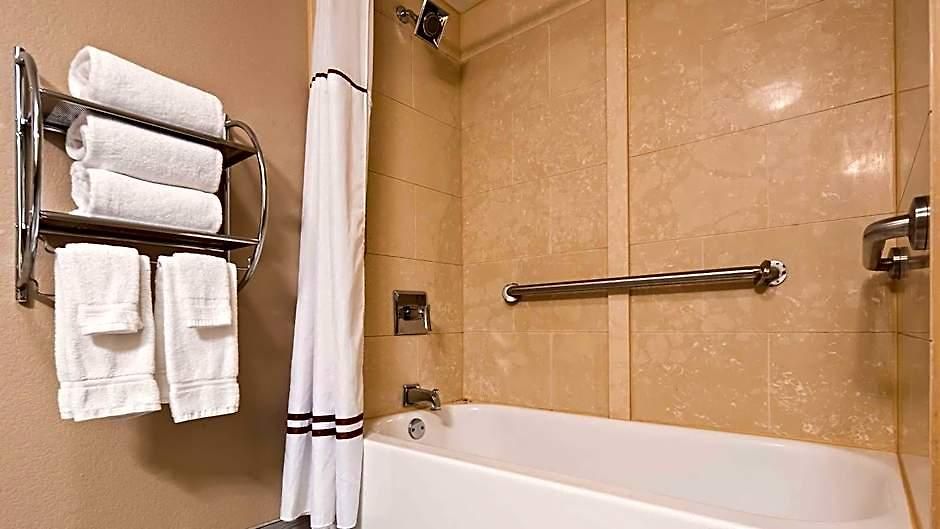 Western Sunrise Hotel 3*