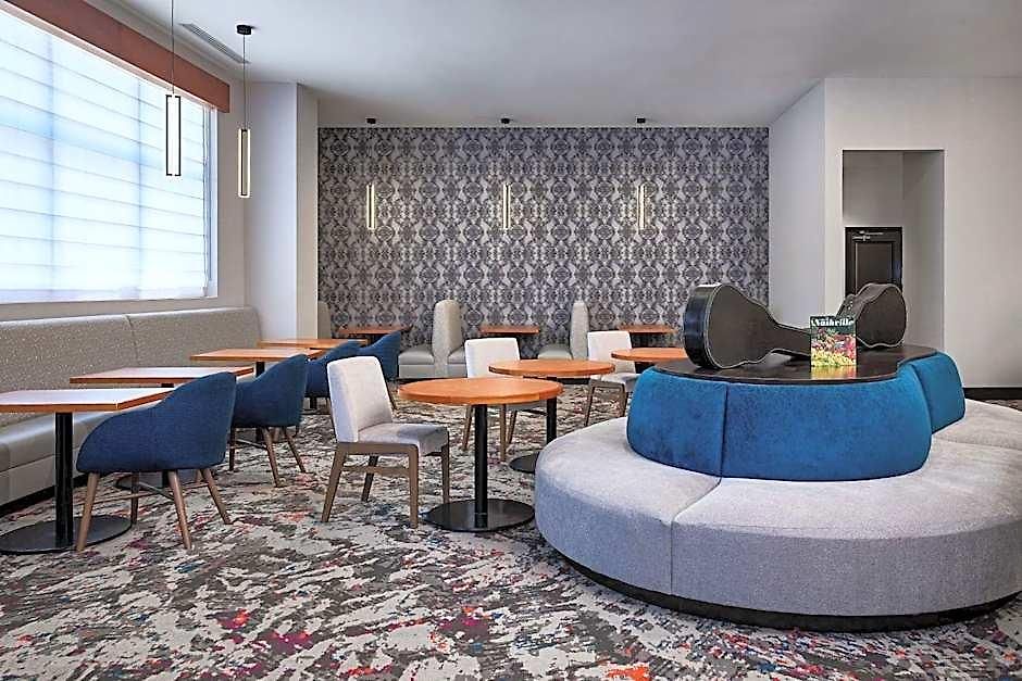 Hilton Garden Downtown Convention Center Hotel 3*