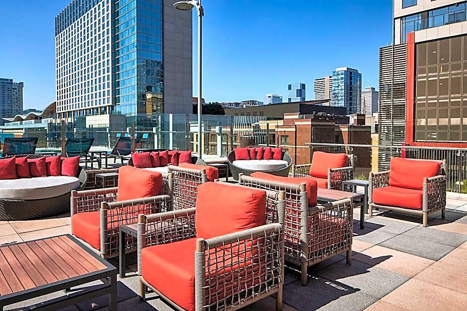 Hilton Garden Downtown Convention Center Hotel 3*