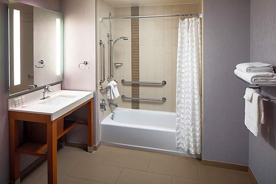 Hyatt Place Downtown Hotel