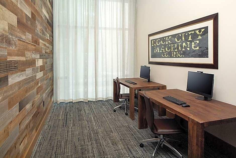 Hyatt Place Downtown Hotel 3*