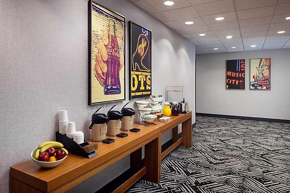 Hyatt Place Downtown 3*